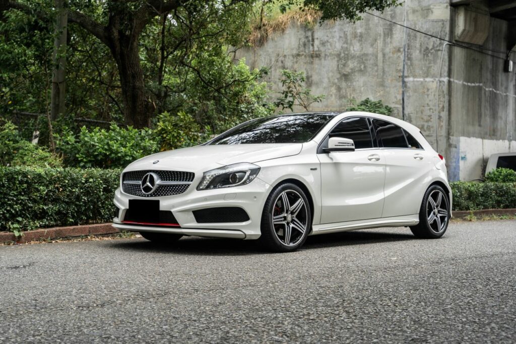 A250#5851 (2) - 總代理 2015 BENZ A250 Sport AMG 全景天窗 僅跑3萬#5851 賓士第三方認證