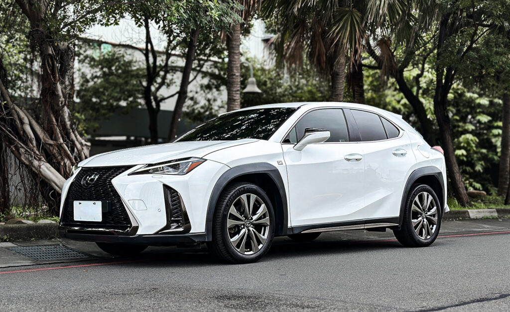 6317 內部 1 - 總代理 2020 Lexus UX200 F Sport #6317 . LEXUS第三方認證